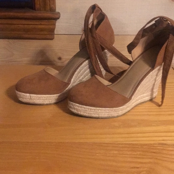 Shoes - Wedges